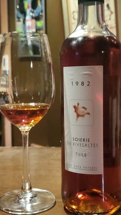 画像1: 旨い！蔵出しソワリエ・ド・リヴザルト・チュイール 1982年 750mL