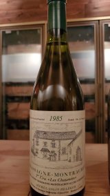 1985年(昭和60年)産ワインを吉田店長が厳選しました。