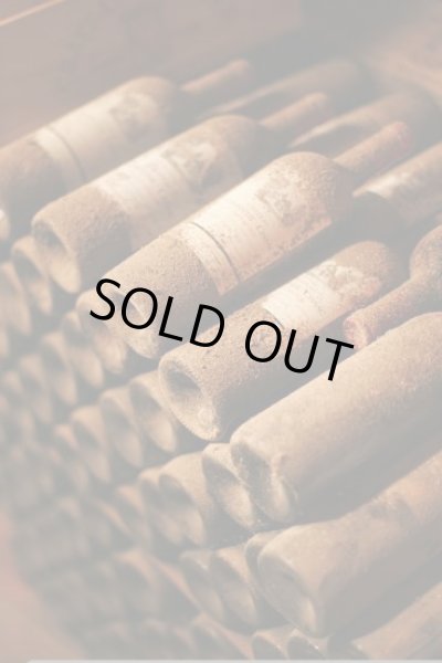 蔵元では動かされずに大切に保管されます